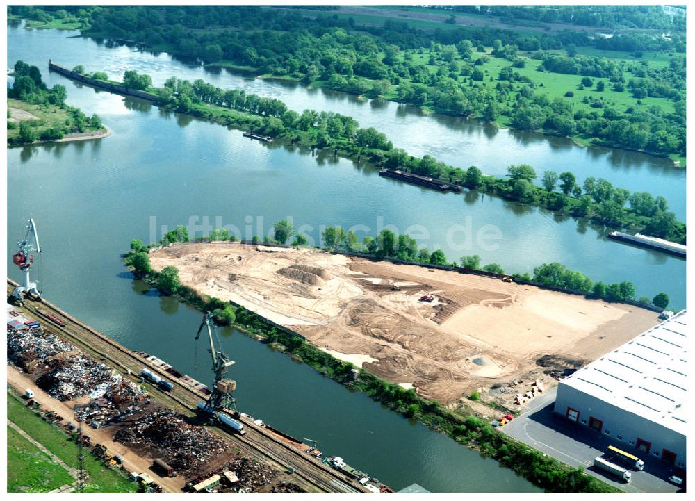 Luftaufnahme Magdeburg / Sachsen-Anhalt - Umbauarbeiten am Binnenhafen Magdeburg und Ausgleichs- und Ersatzmaßnahmen am Wasserstraßenkreuz Magdeburg / Elbe-Havel-Kanal