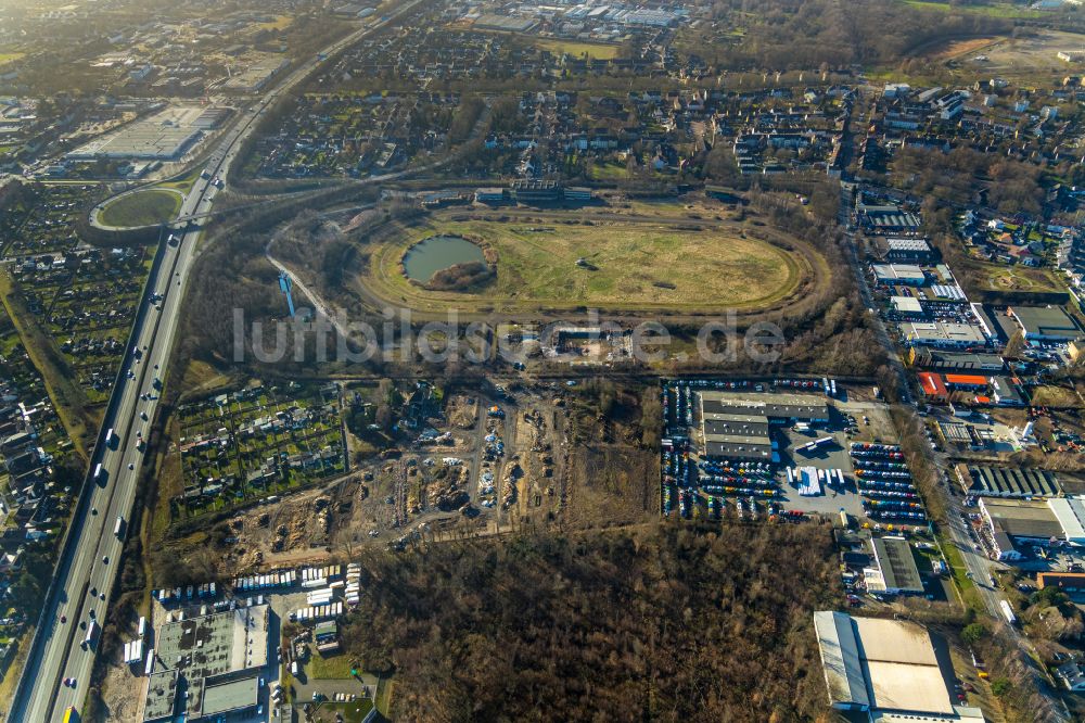 Recklinghausen von oben - Umbauarbeiten am Gelände der ehemaligen Trabrennbahn in Recklinghausen im Bundesland Nordrhein-Westfalen, Deutschland