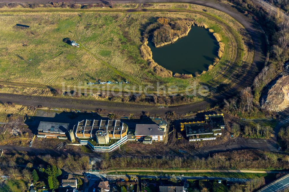 Recklinghausen von oben - Umbauarbeiten am Gelände der ehemaligen Trabrennbahn in Recklinghausen im Bundesland Nordrhein-Westfalen, Deutschland