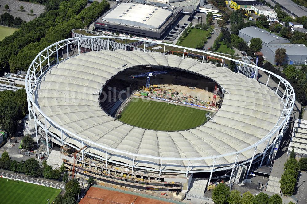 Stuttgart aus der Vogelperspektive: Umbauarbeiten am Stadion Stuttgart / Mercedes-Benz-Arena