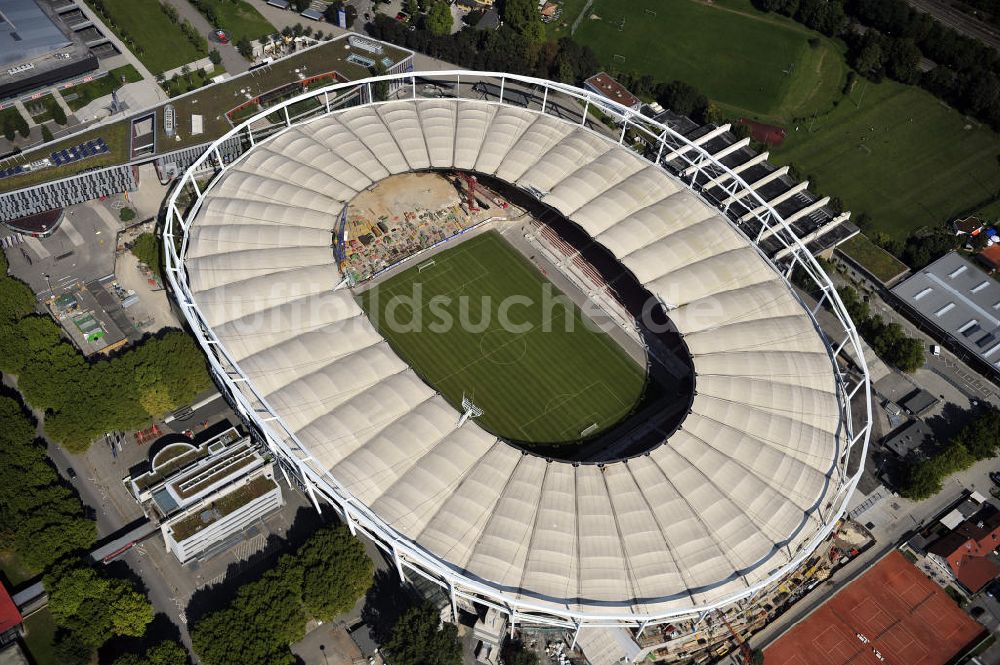 Stuttgart von oben - Umbauarbeiten am Stadion Stuttgart / Mercedes-Benz-Arena