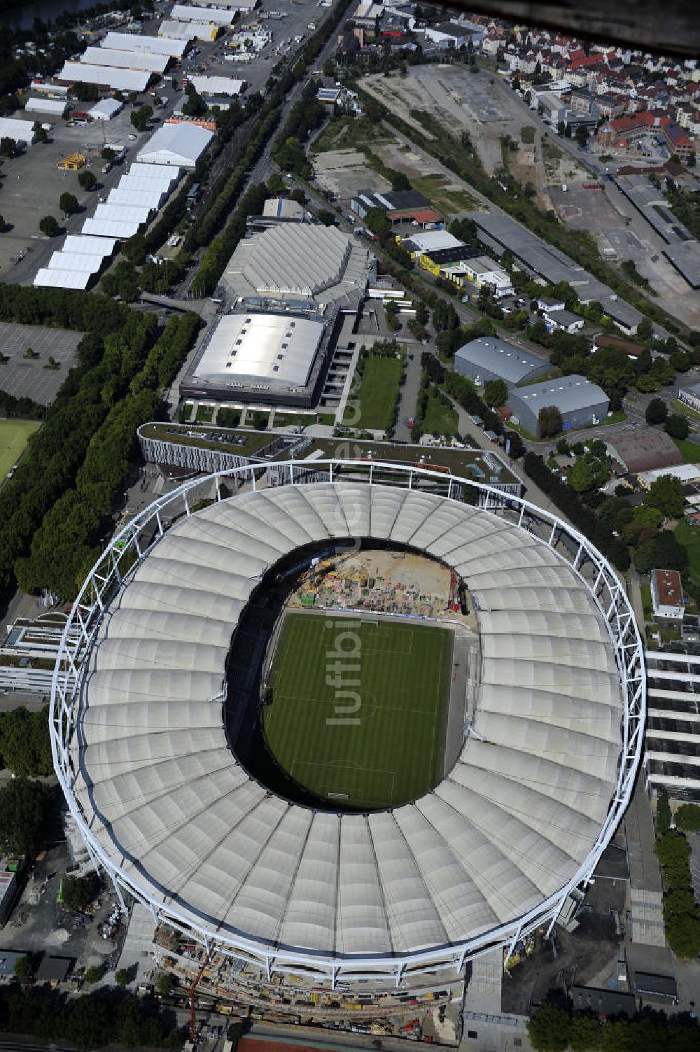 Luftaufnahme Stuttgart - Umbauarbeiten am Stadion Stuttgart / Mercedes-Benz-Arena