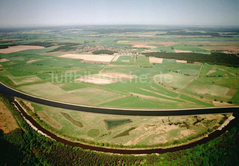 Parchau / Sachsen-Anhalt aus der Vogelperspektive: Umgeleiteter Elbe-Havel-Kanal südlich von Parchau und nordöstlich von Burg in Sachsen-Anhalt