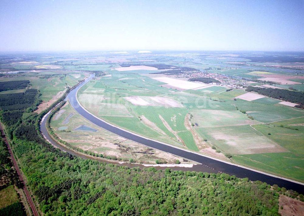 Parchau / Sachsen-Anhalt von oben - Umgeleiteter Elbe-Havel-Kanal südlich von Parchau und nordöstlich von Burg in Sachsen-Anhalt