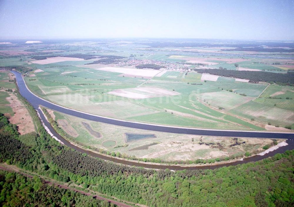 Parchau / Sachsen-Anhalt aus der Vogelperspektive: Umgeleiteter Elbe-Havel-Kanal südlich von Parchau und nordöstlich von Burg in Sachsen-Anhalt