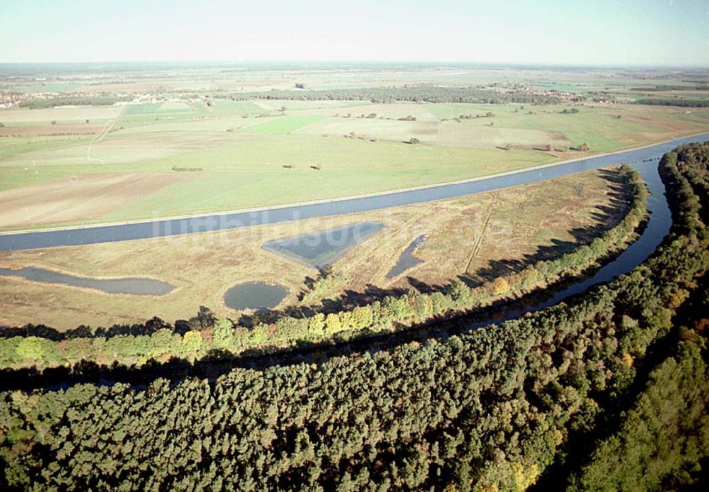 Parchau / Sachsen-Anhalt von oben - Umgeleiteter Elbe-Havel-Kanal südlich von Parchau, östlich von Burg in Sachsen-Anhalt.