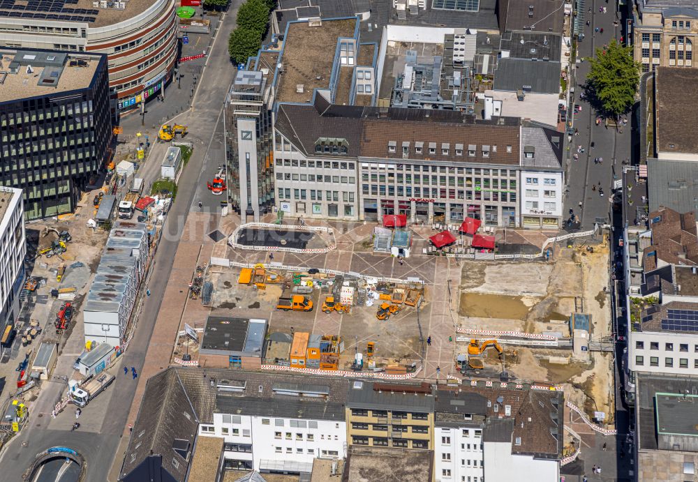 Bochum aus der Vogelperspektive: Umgestaltung des Platz- Ensemble Husemannplatz in Bochum im Bundesland Nordrhein-Westfalen, Deutschland