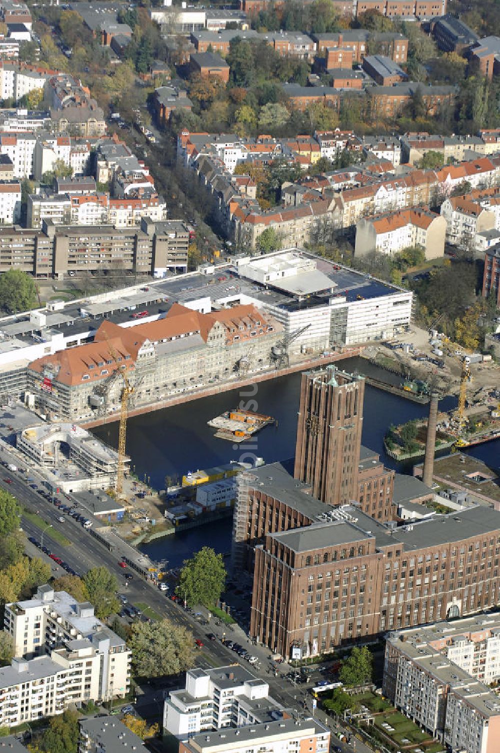 Berlin aus der Vogelperspektive: Umgestaltung des Tempelhofer Hafens in Berlin