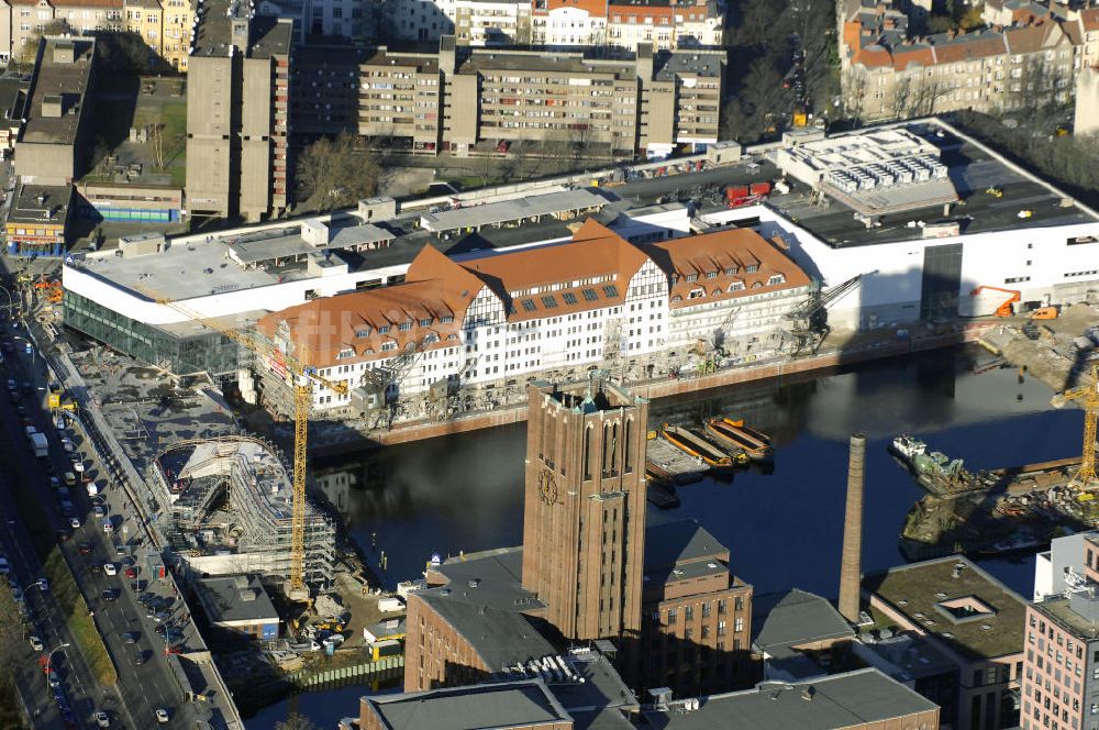 Berlin von oben - Umgestaltung des Tempelhofer Hafens in Berlin