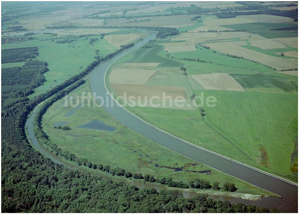 Burg aus der Vogelperspektive: Umleitung bei Parchau