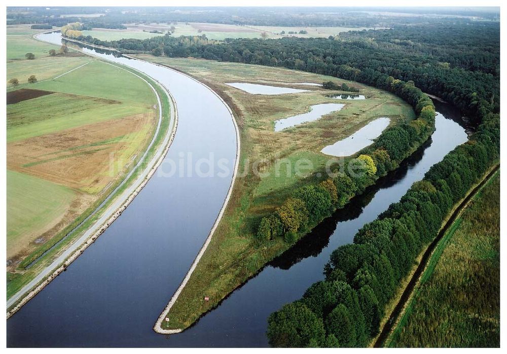 Parchau von oben - Umleitung des Elbe - Havel - Kanales bei Parchau.