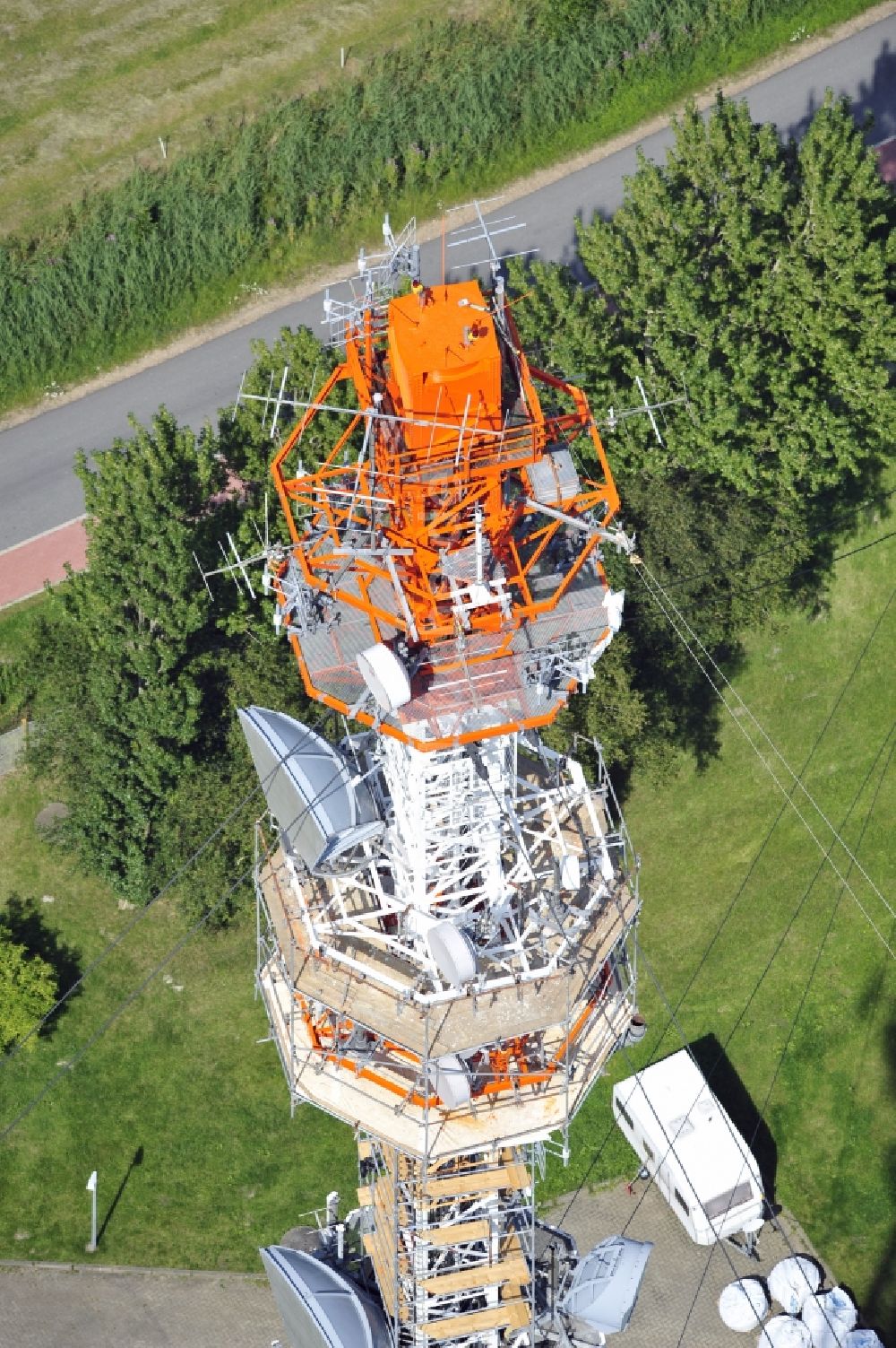 Garding aus der Vogelperspektive: Umsetzer / Sendemast Garding / Eiderstedt