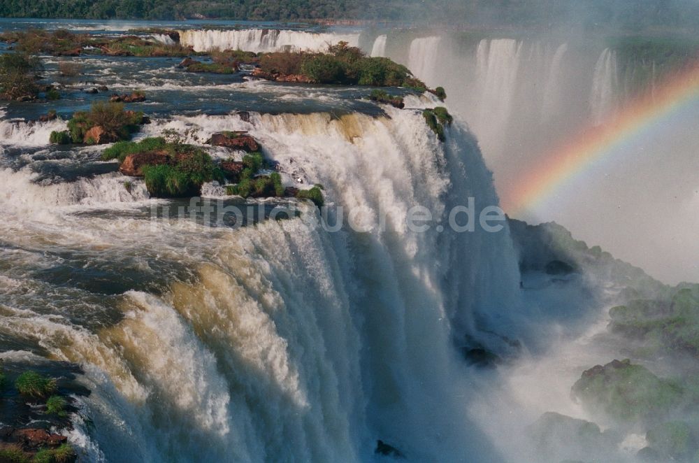 Iguazu von oben - UNESCO-Welterbe Wasserfall der Iguazu- Wasserfälle in der Provinz Parana in Brasilien