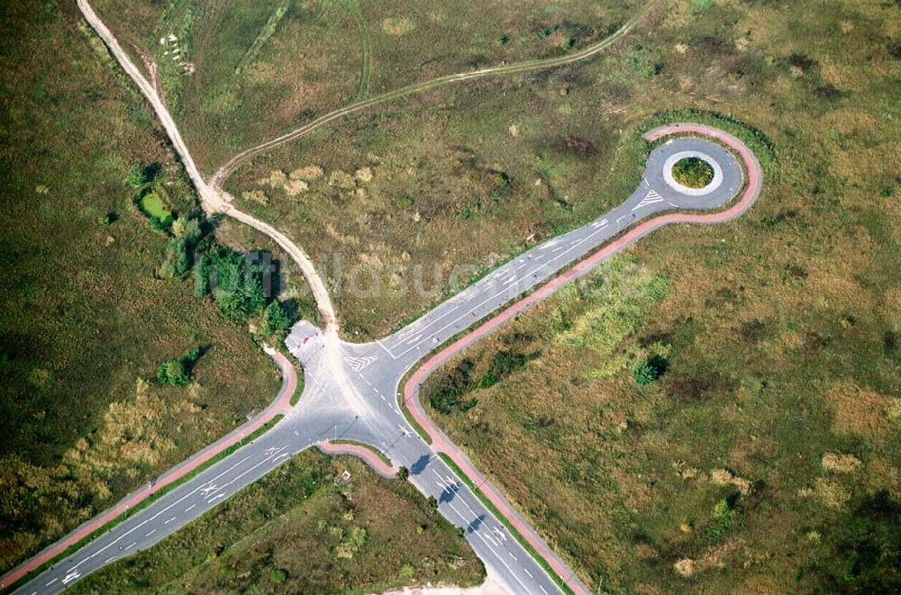 Königswusterhausen / Brandenburg von oben - Ungebaute Straße in Königs-Wusterhausen, Gewerbegebiet- Ost