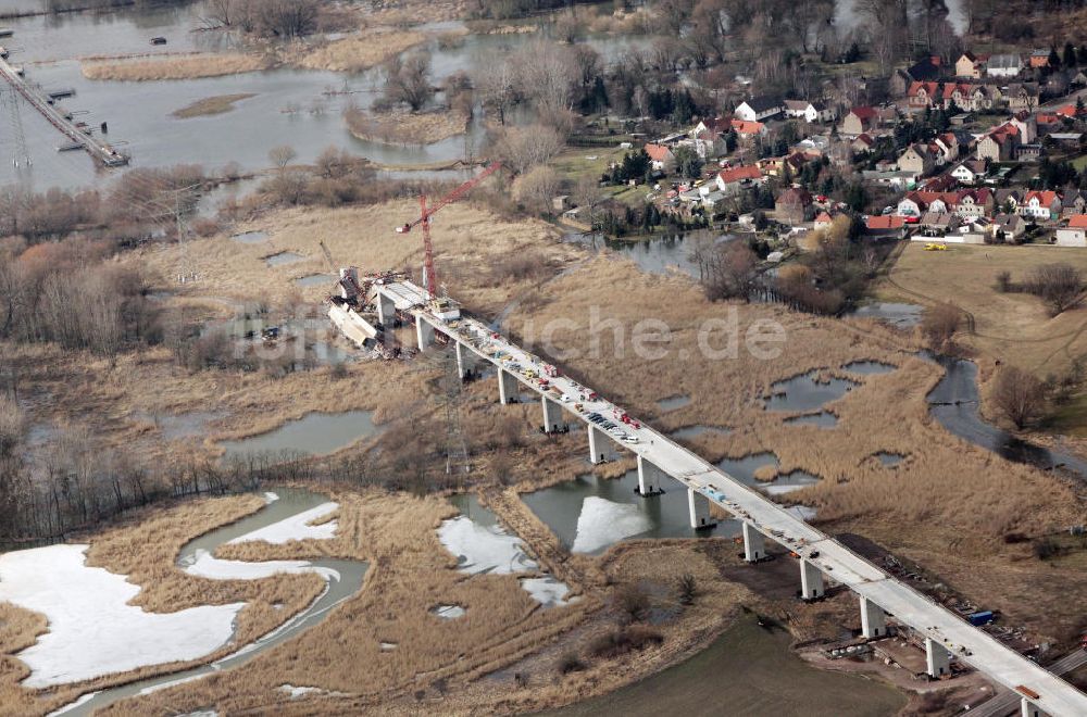 Halle Osendorf von oben - Unglücksstelle beim Ausbau der ICE Strecke bei Halle - Osendorf