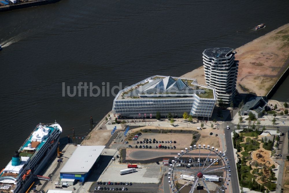 Luftaufnahme Hamburg - Unilever-Haus und Marco-Polo-Tower in der Hamburger Hafencity; Hamburg