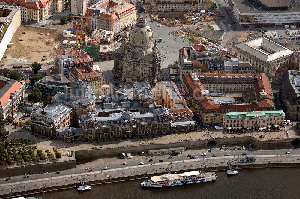 Dresden aus der Vogelperspektive: Universität und Frauenkirche Dresden