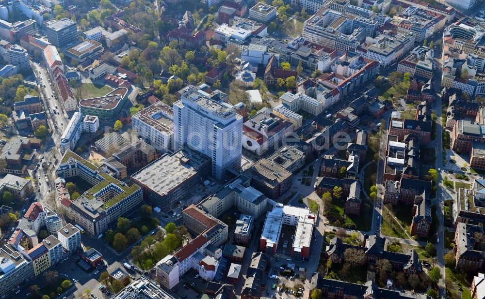 Luftbild Berlin - Universitätsklinikum Campus Charité – Universitätsmedizin Berlin im Ortsteil Mitte in Berlin