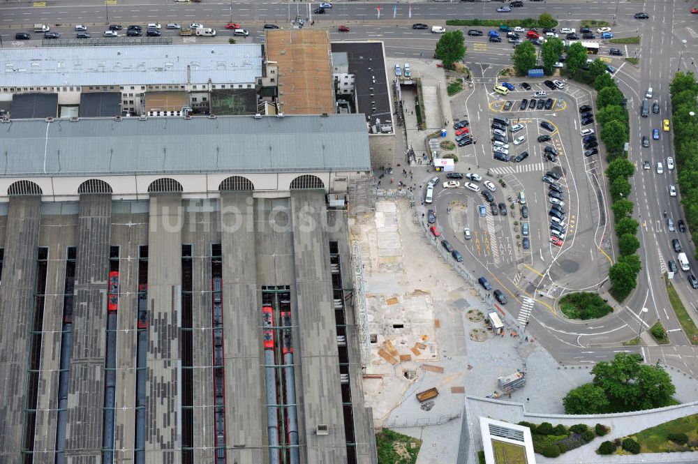 Stuttgart aus der Vogelperspektive: unter Baustopp stehende Abrißbaustelle am Stuttgarter Hauptbahnhof