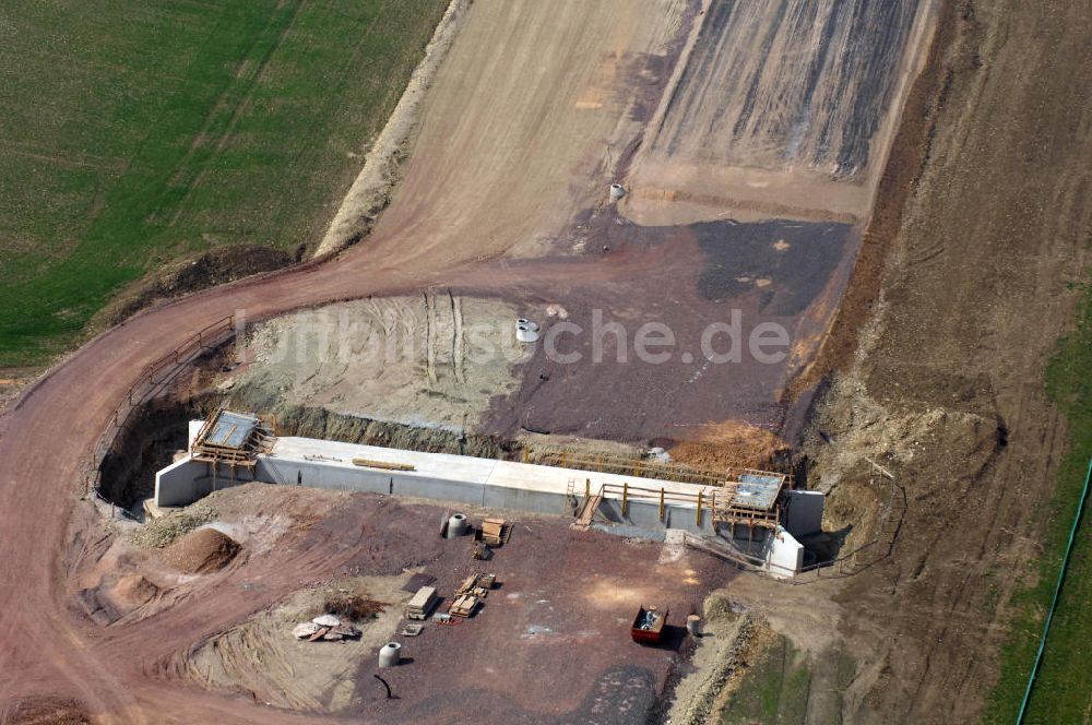 Ettenhausen aus der Vogelperspektive: Unterführung der A4 bei Ettenhausen