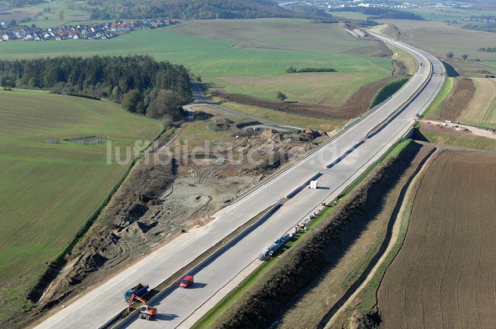 Luftbild Neukirchen - Unterführung der A4 für die Strassenverbindung zwischen Stregda und Neukirchen