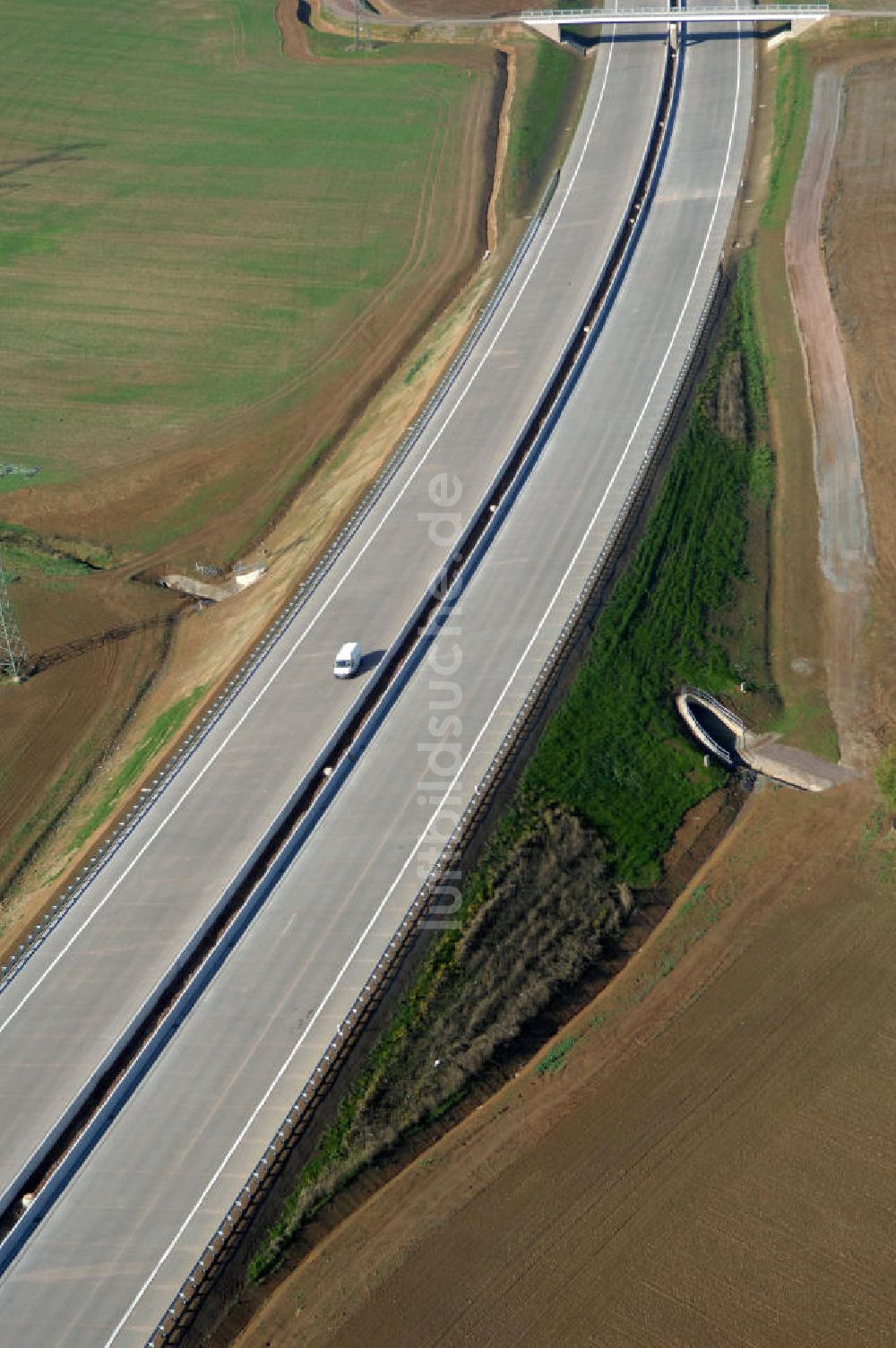 Luftbild Hötzelsroda - Unterführung der A4 westlich von Hötzelsroda