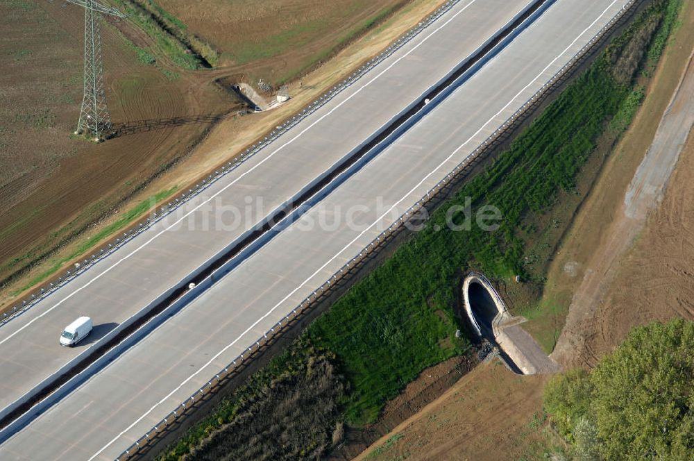 Luftaufnahme Hötzelsroda - Unterführung der A4 westlich von Hötzelsroda