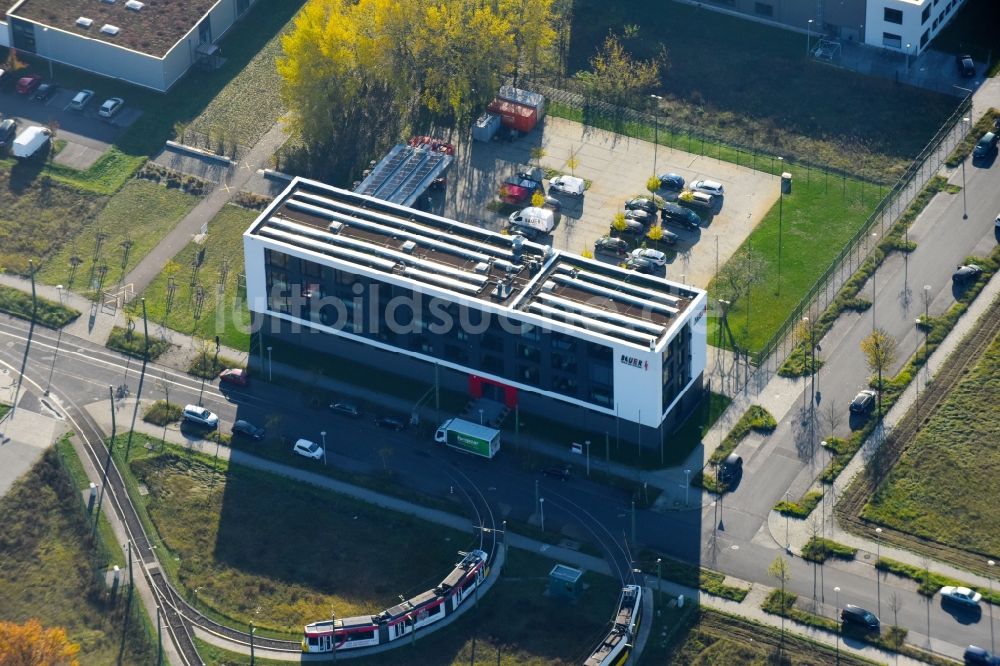 Berlin aus der Vogelperspektive: Unternehmen BAUER Elektroanlagen Holding GmbH in Adlershof in Berlin, Deutschland