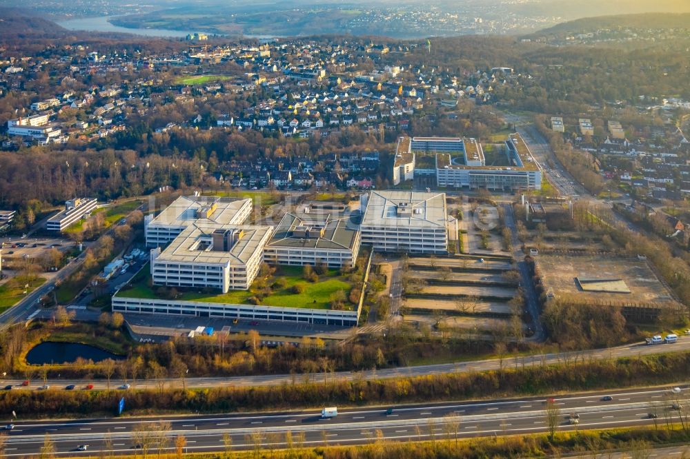 Luftaufnahme Essen - Unternehmen Karstadt Warenhaus GmbH an der Theodor-Althoff-Straße in Essen im Bundesland Nordrhein-Westfalen, Deutschland