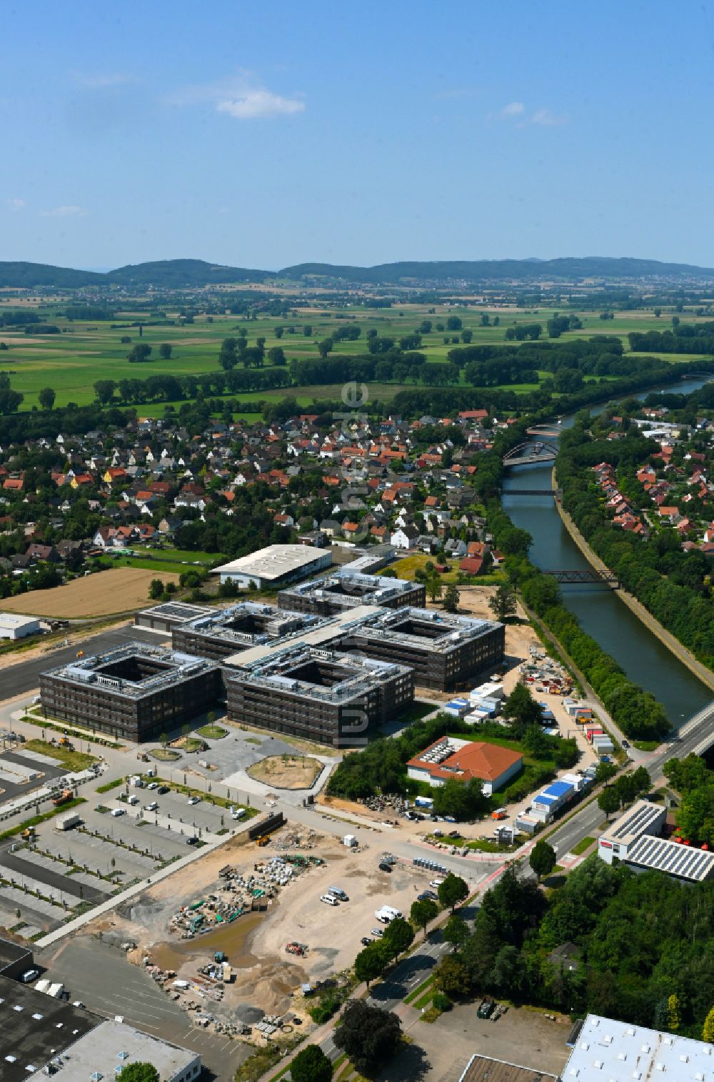 Minden aus der Vogelperspektive: Unternehmen- Verwaltungsgebäude Edeka Campus in Minden im Bundesland Nordrhein-Westfalen, Deutschland