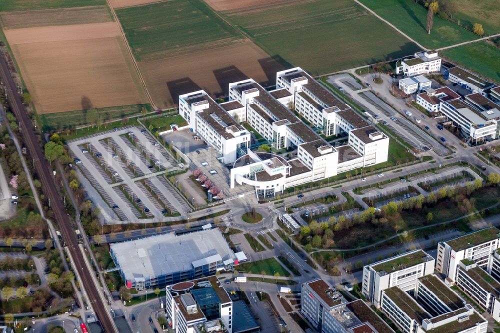 Luftbild Weilimdorf - Unternehmen- Verwaltungsgebäude der Siemens AG in Weilimdorf im Bundesland Baden-Württemberg, Deutschland