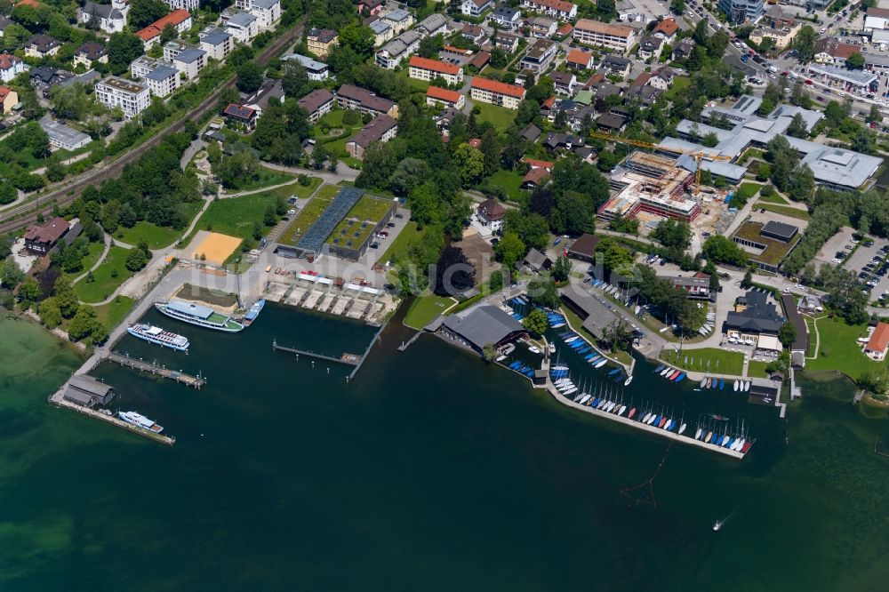 Luftbild Starnberg - Unternehmen- Verwaltungsgebäude sowie die Anlegestellen der Bayerischen Seenschifffahrt am Ufer des Starnberger Sees in Starnberg im Bundesland Bayern, Deutschland