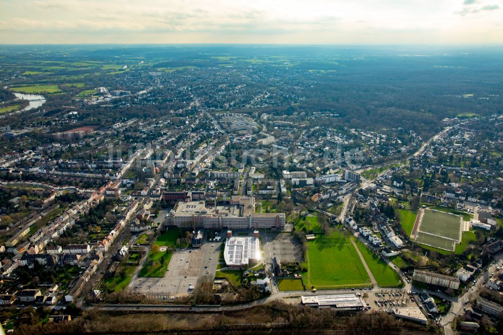 Luftbild Mülheim an der Ruhr - Unternehmen- Verwaltungsgebäude Tengelmann Warenhandelsgesellschaft KG in Mülheim an der Ruhr im Bundesland Nordrhein-Westfalen, Deutschland