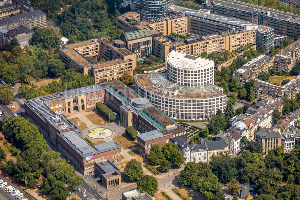 Luftaufnahme Düsseldorf - Unternehmen- Verwaltungsgebäude der Uniper SE am E.ON-Platz in Düsseldorf im Bundesland Nordrhein-Westfalen, Deutschland