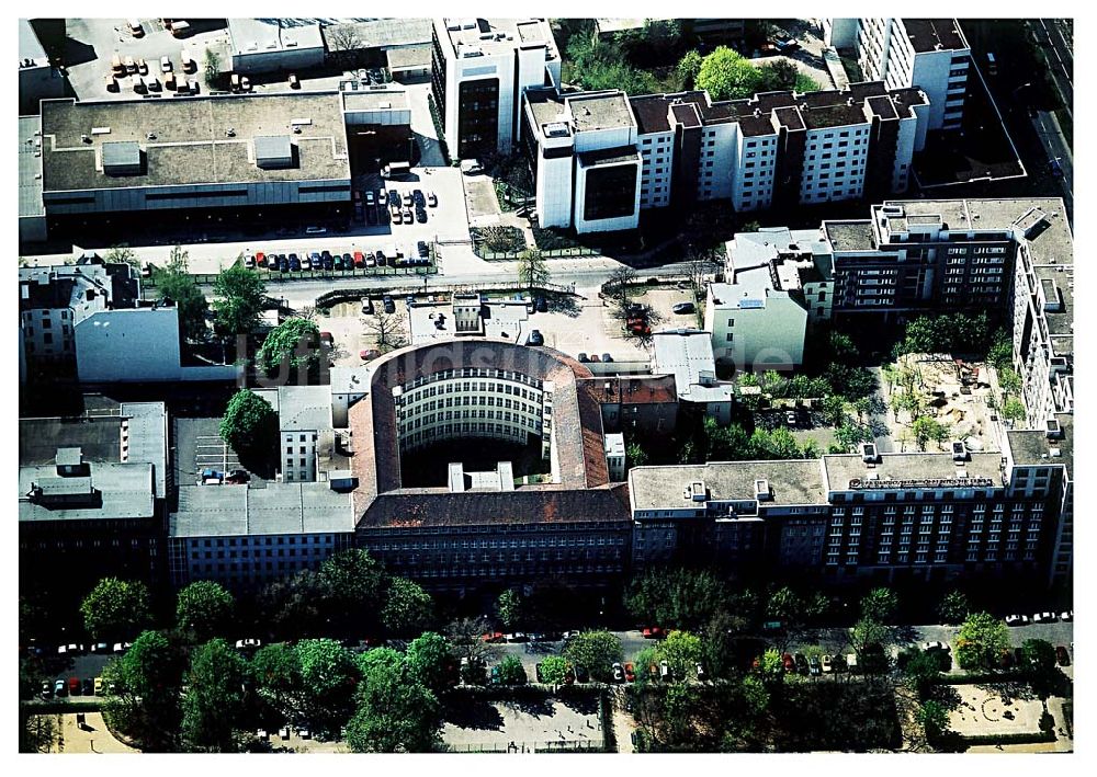 Luftaufnahme Berlin - Tiergarten - Unternehmenssitz der Feuersozietät Öffentliche Leben Am Karlsbad 4-5 in 10785 Berlin - Tiergarten.22.04.2003