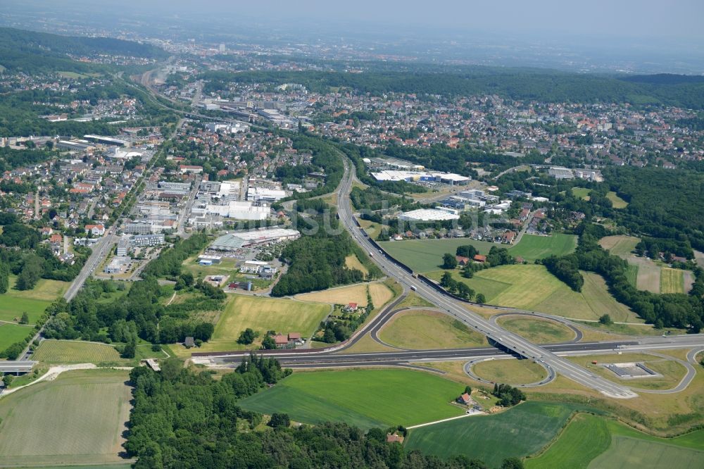 Luftbild Bielefeld - Unvollendete Autobahn- Abfahrt der BAB A33 an der Bundesstraße 61 in Bielefeld im Bundesland Nordrhein-Westfalen