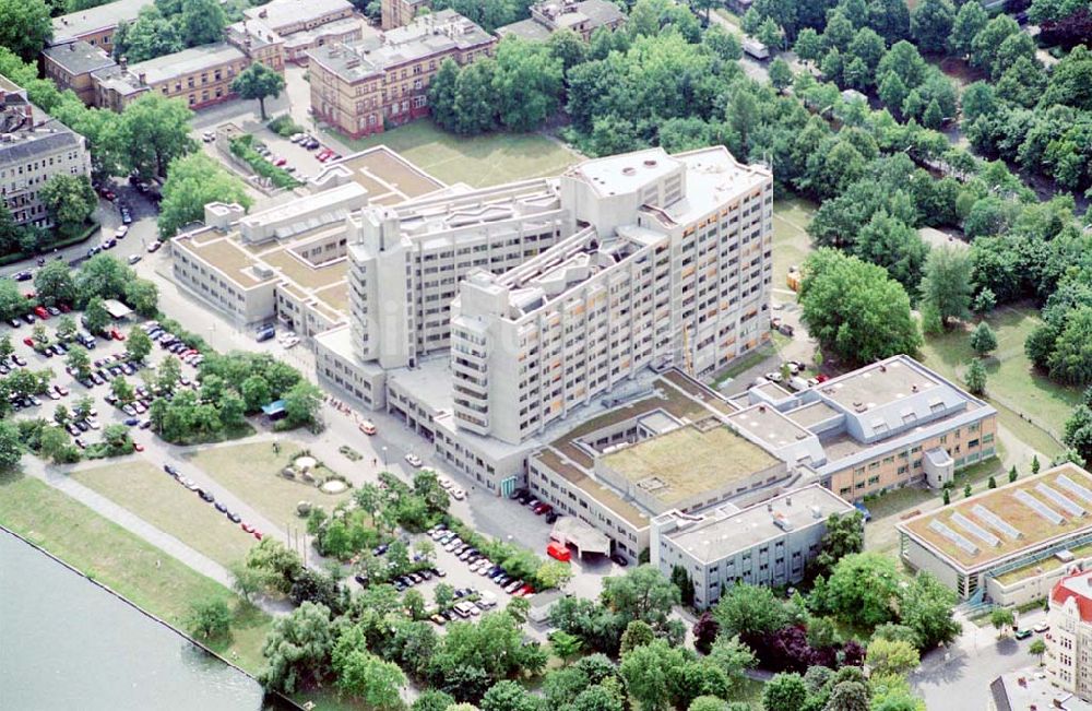 Berlin / Kreuzberg von oben - Urbankrankenhaus Kreuzberg / Berlin