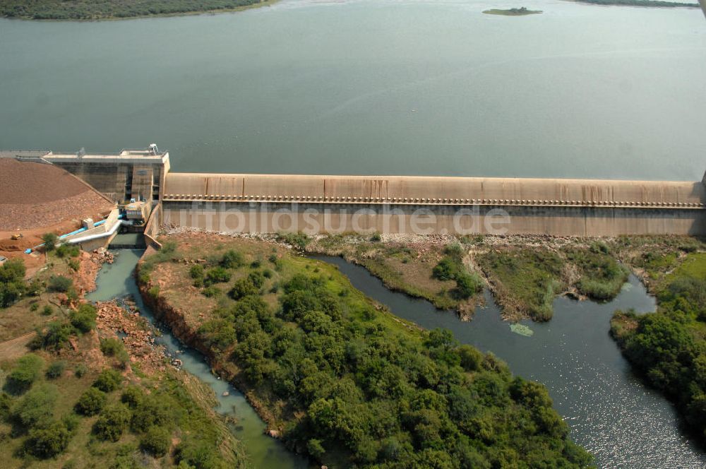 Motshiki aus der Vogelperspektive: Vaalkop Staudamm bei Motshiki - Vaalkop dam at Motshiki