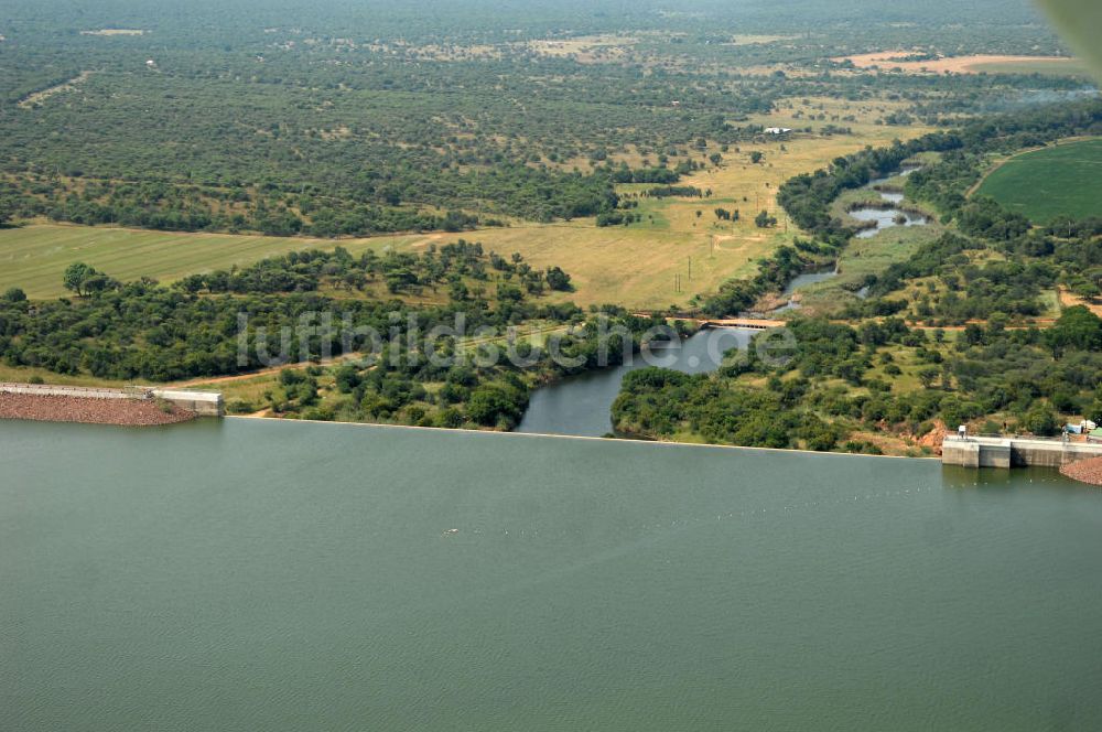 Motshiki von oben - Vaalkop Staudamm bei Motshiki - Vaalkop dam at Motshiki