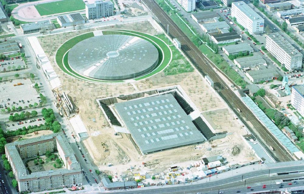 Luftaufnahme Berlin - Velodrom an der Landsberger Allee in Berlin