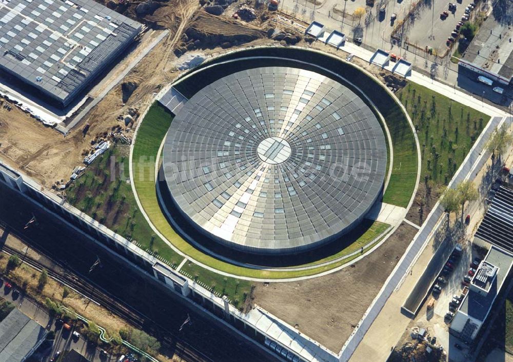 Luftbild Berlin - Velodrom und Schwimmhallenneubau der OSB Sportstätten GmbH an der Landsberger Allee in Berlin