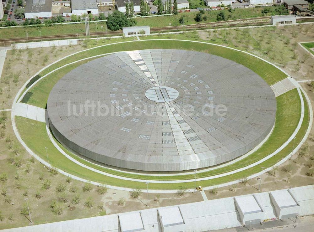 Berlin aus der Vogelperspektive: Velodrom und Schwimmhallenneubau der OSB-Sportstättenbau GmbH an der Landsberger Allee in Berlin