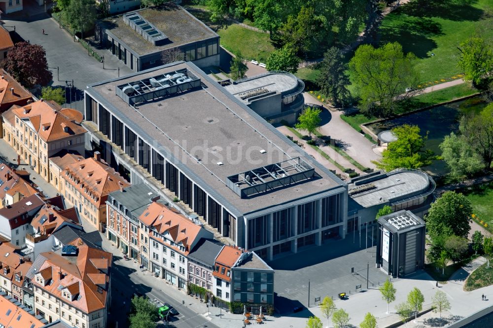 Weimar aus der Vogelperspektive: Veranstaltungshalle congress centrum weimarhalle in Weimar im Bundesland Thüringen, Deutschland