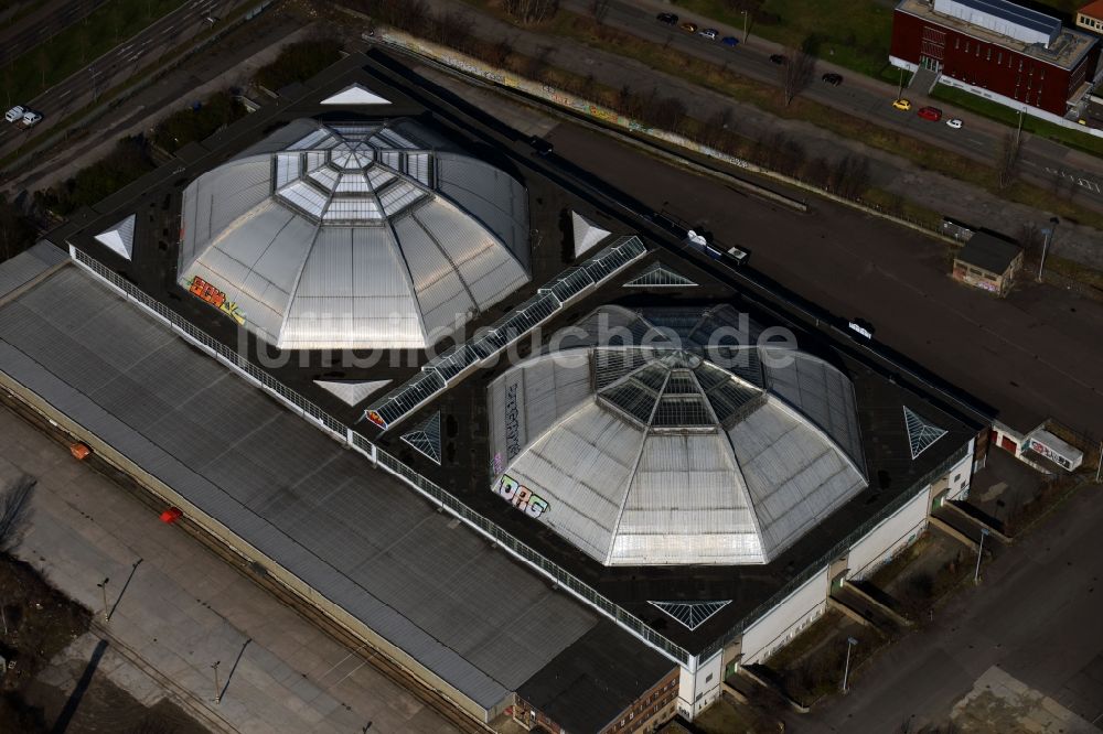 Leipzig von oben - Veranstaltungshalle Eventlocation Kohlrabizirkus Leipzig An den Tierkliniken in Leipzig im Bundesland Sachsen, Deutschland