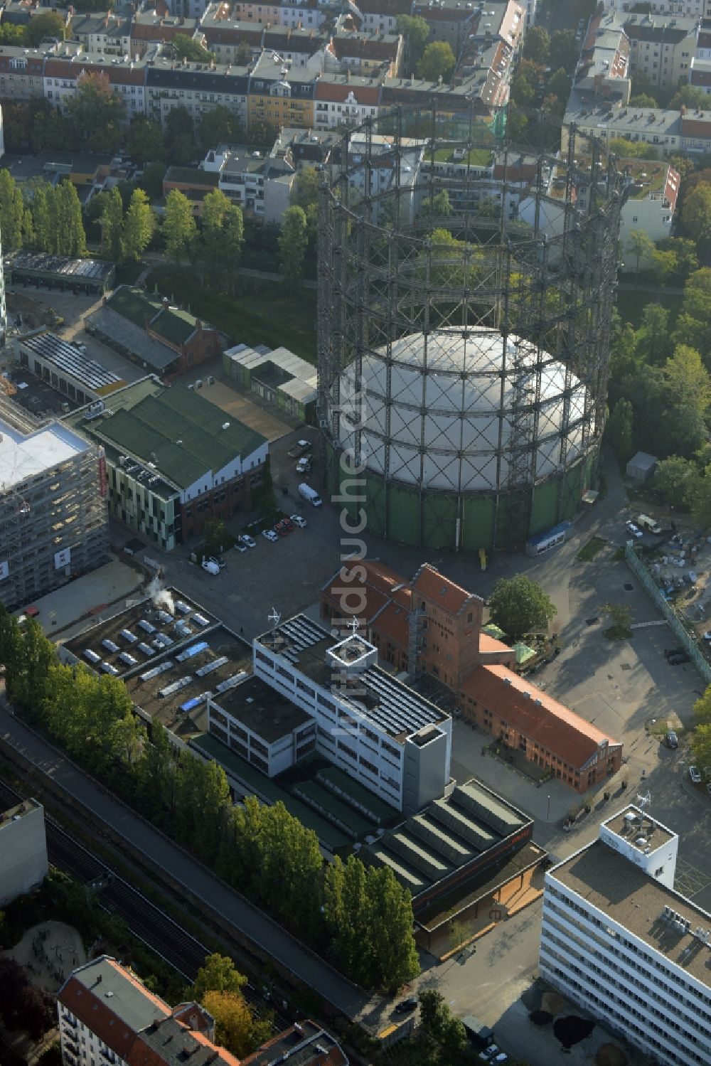 Luftaufnahme Berlin - Veranstaltungshalle Gasometer Schöneberg in Berlin