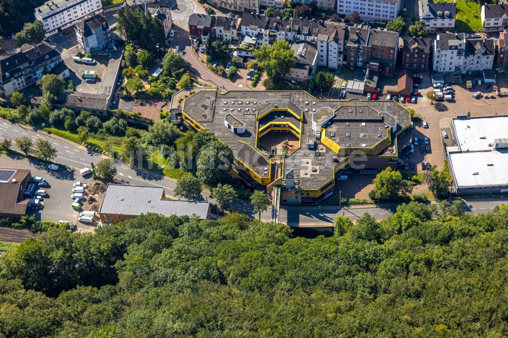 Ennepetal aus der Vogelperspektive: Veranstaltungshalle Haus Ennepetal in Ennepetal im Bundesland Nordrhein-Westfalen, Deutschland