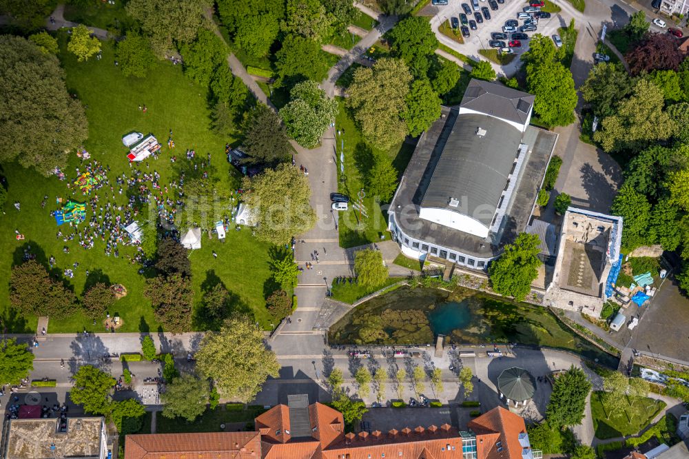 Luftbild Bad Lippspringe - Veranstaltungshalle und Kongresshaus in Bad Lippspringe im Bundesland Nordrhein-Westfalen, Deutschland