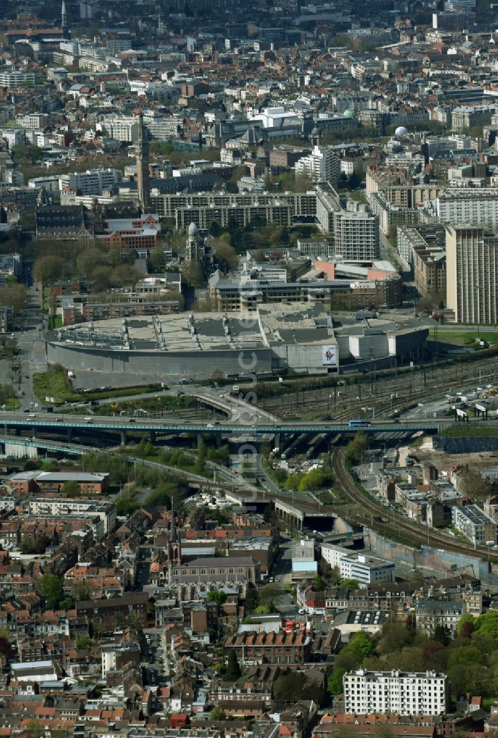 Luftaufnahme Lille - Veranstaltungshalle Lille Grand Palais am Boulevard des Cites Unies in Lille in Nord-Pas-de-Calais Picardie, Frankreich