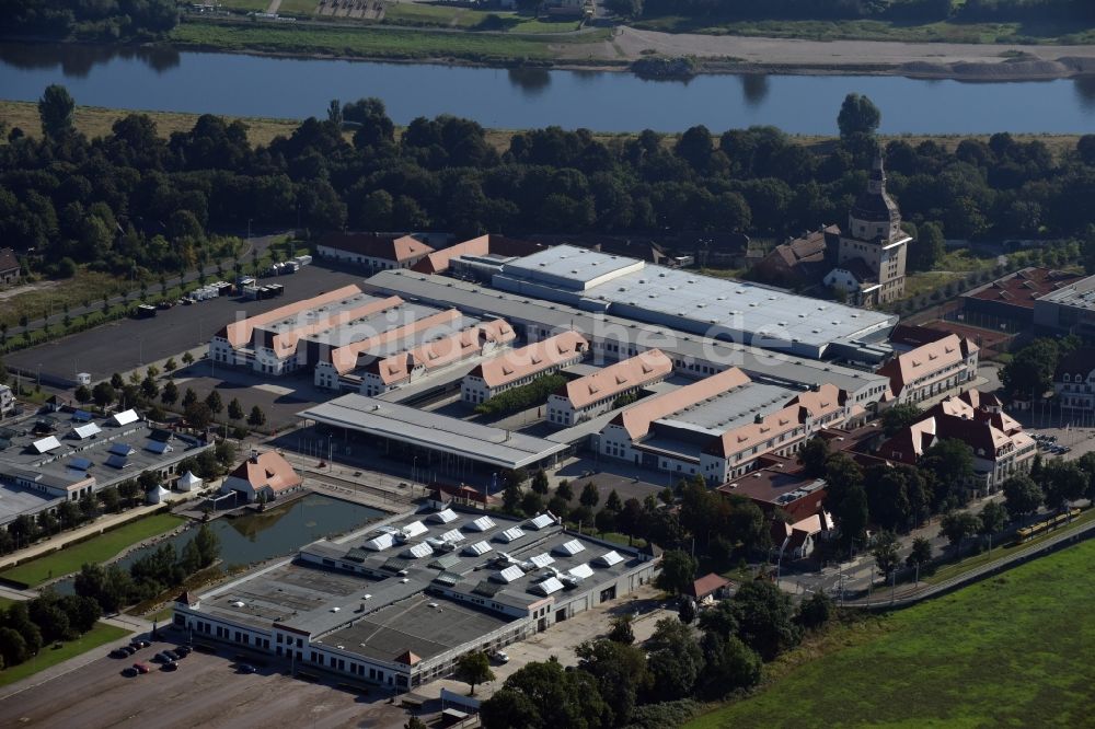 Dresden von oben - Veranstaltungshalle Ostrapark - Zentrum für Eventkultur am Messering in Dresden im Bundesland Sachsen