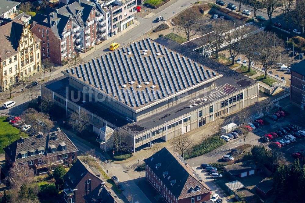 Luftaufnahme Bottrop - Veranstaltungshalle Saalbau am Droste-Hülshoff-Platz in Bottrop im Bundesland Nordrhein-Westfalen